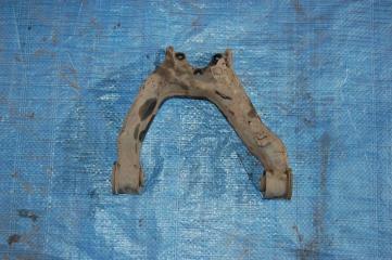 Рычаг передней подвески верхний передний правый PAJERO 99-06