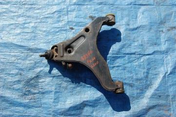 Рычаг передней подвески нижний передний левый MITSUBISHI L200 06-14