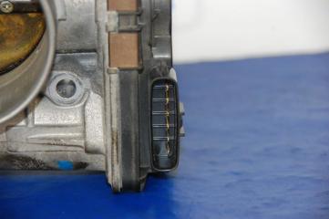 Дроссельная заслонка LS430 00-06