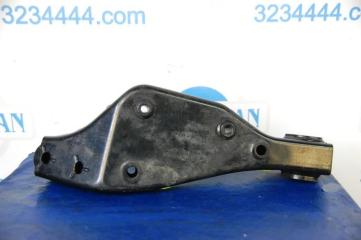 Крепление балки подвески переднее правое LEXUS LS460 06-12