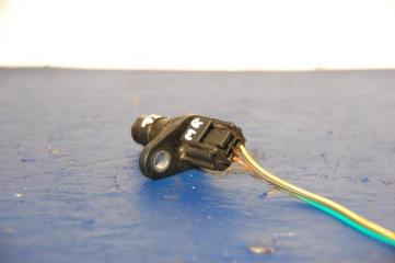 Датчик положения коленвала NISSAN QASHQAI 07-14