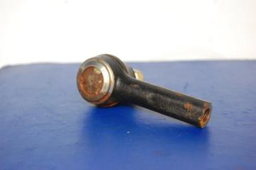 Рулевой наконечник NISSAN PRIMERA P-10 90-96