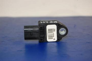 Датчик удара LEXUS IS250/350 05-13