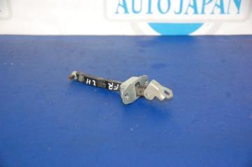 Ограничитель двери передний левый SUZUKI SX4 06-13