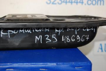 Кронштейн КПП M35/M45 04-10