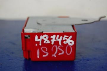 Блок управления центральным замком IS250/350 05-13