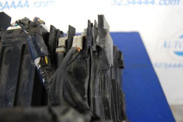 Блок предохранителей моторный отсек CX-9 06-16