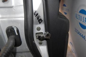 Стекло двери заднее правое FX S50 03-08