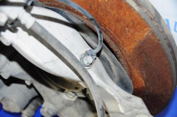 Ступица передняя правая M35/M45 04-10