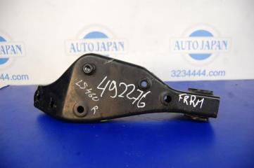 Крепление балки подвески переднее правое LEXUS LS460 06-12