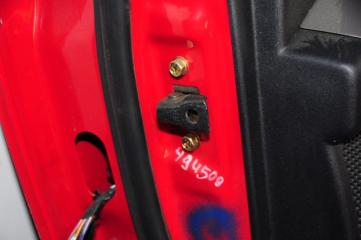 Ограничитель двери задний правый MITSUBISHI OUTLANDER XL 05-13 Б/У Ограничитель двери задний правый MITSUBISHI OUTLANDER XL 05-13