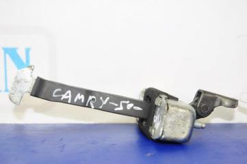 Ограничитель двери задний левый CAMRY 50 12-15