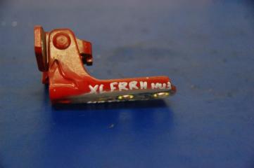 Петля двери нижняя передняя правая OUTLANDER XL 05-13