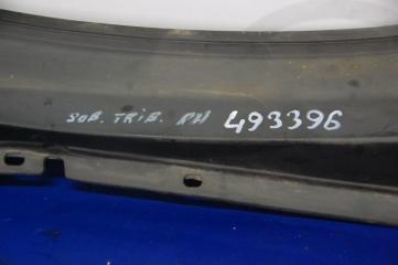 Пластик под лобовое стекло / Жабо правый TRIBECA B10 07-13