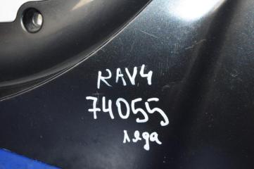 Накладка крышки багажника правая RAV4 05-12