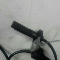 Датчик ABS передний правый SUZUKI KIZASHI 09-14