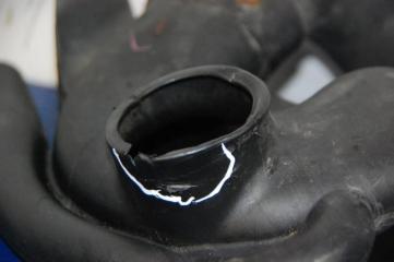 Патрубок воздушного фильтра PRIUS - 20 03-11