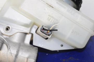 Главный тормозной цилиндр INFINITI M35/M45 04-10