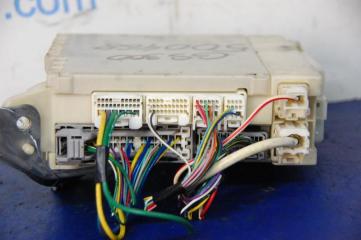 Блок предохранителей моторный отсек LEXUS GS350 GS300 05-11