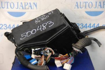 Блок предохранителей моторный отсек GS350 GS300 05-11