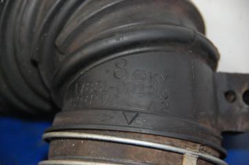 Патрубок воздушного фильтра TOYOTA MATRIX 02-08