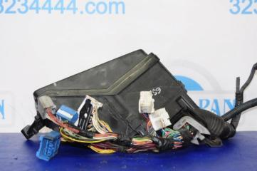 Блок предохранителей моторный отсек GS350 GS300 05-11