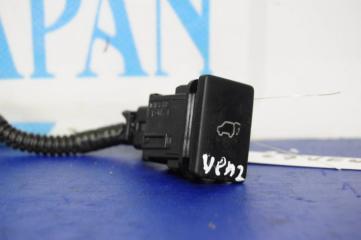 Кнопка закрывания крышки багажника TOYOTA VENZA 09-16