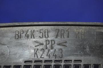 Пластик под лобовое стекло / Жабо правый 3 BK 03-08