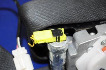 Ремень безопасности передний правый FX S50 03-08