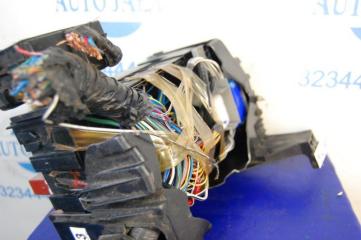 Блок предохранителей моторный отсек FJ CRUISER 06-15