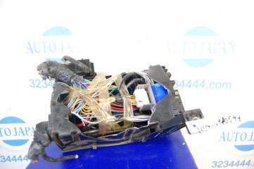 Блок предохранителей моторный отсек FJ CRUISER 06-15