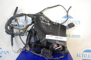 Блок предохранителей моторный отсек TOYOTA COROLLA 150 06-13