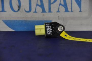 Датчик удара TOYOTA CAMRY 55 14-17