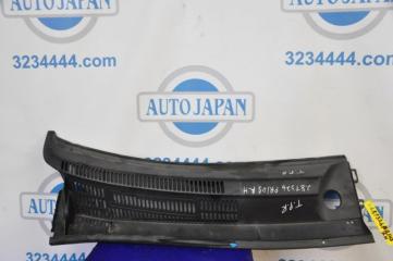 Пластик под лобовое стекло / Жабо правый PRIUS - 20 03-11