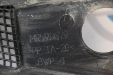 Пластик под лобовое стекло / Жабо GALANT 03-12