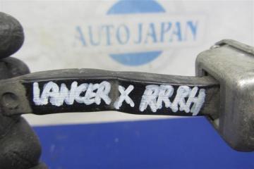 Ограничитель двери задний правый LANCER X 10 07-15