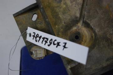 Полка аккумулятора CX-7 06-12