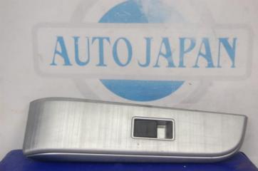 Кнопка стеклоподъемника TOYOTA CAMRY 50 12-15 Б/У Кнопка стеклоподъемника TOYOTA CAMRY 50 12-15