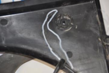 Диффузор вентилятора основного радиатора JETTA USA 10-17