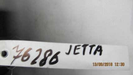 Полка аккумулятора JETTA USA 10-17