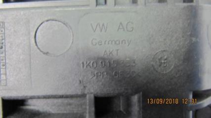 Полка аккумулятора JETTA USA 10-17