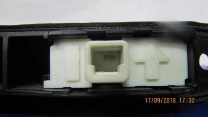 Кнопка открывания багажника наружная CAMRY 50 12-15