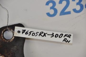 Рычаг передней подвески нижний передний правый CAMRY 10 92-96