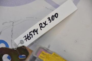 Ремень безопасности LEXUS RX300/330/350/400 03-09