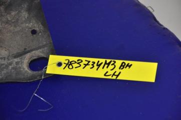 Пластик под лобовое стекло / Жабо левый 3 BM 13-19