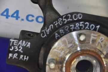 Кулак поворотный передний правый NISSAN TEANA J32 08-14