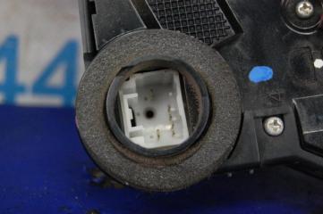 Замок двери передний левый GS350 GS300 05-11