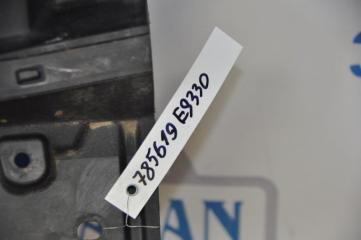 Пластик под лобовое стекло / Жабо ES350 06-12