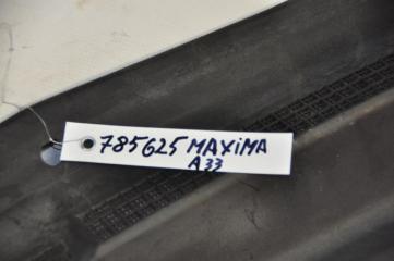 Пластик под лобовое стекло / Жабо MAXIMA A33 99-02