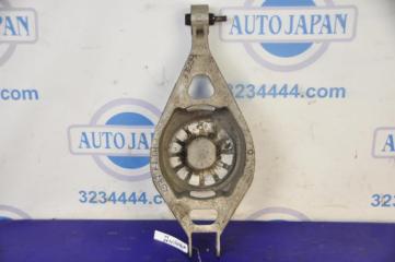 Рычаг задней подвески поперечный нижний задний левый INFINITI M35/M45 04-10